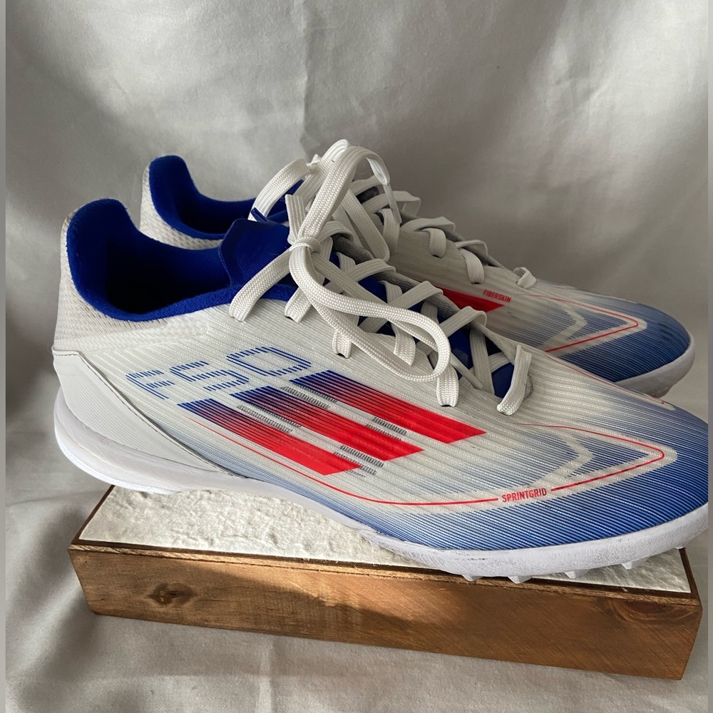 Adidas Soccer F50 League TF Unisex Fiberskin/Sprintgrid White Red Blue Sz 6.5 - Picture 2 of 9
